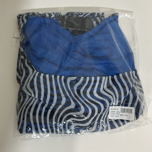 Eloquii Long Sleeved Dress - Picture 2 of 2